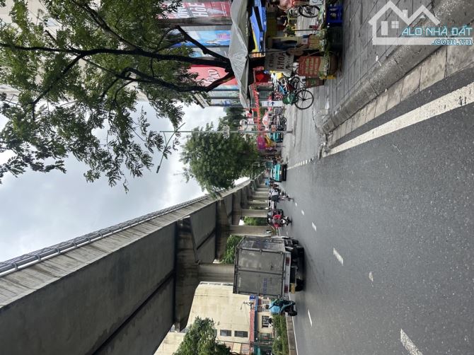 Xuân Thủy - 38m2- 7 tầng - Thang máy- Ngõ nông - Gần phố - Nhà mới