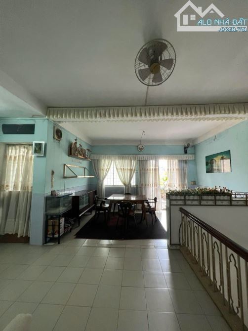 Bán nhà 4 tầng P.25 Bình Thạnh Ngang 5.8M dài 20M Hẻm 10M Ô Tô Tránh Giá Tốt Hơn 18 Tỷ.