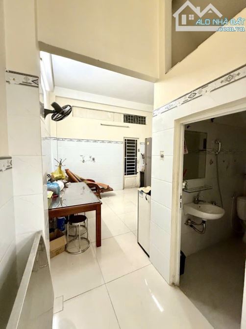 BÁN NHÀ 3 TẦNG ĐẦU TƯ NGON - 5PN - HƠN 100M2 - CHỈ 7,5 TỎI