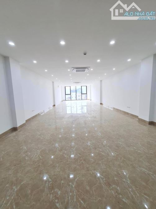 BÁN TOÀ VĂN PHÒNG MẶT PHỐ VŨ TÔNG PHAN 100m2x10T THANG MÁYxMT 5m - 45 TỶ -VỈA HÈ THÔNG SÀN