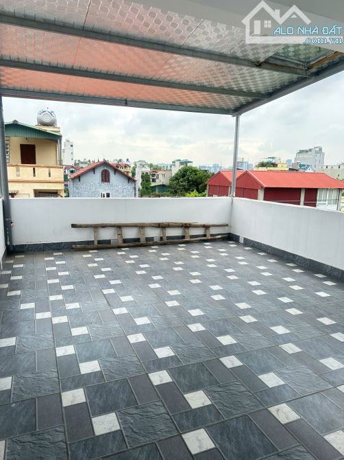 Cho thuê nhà nguyên căn 4 tầng ngõ Vườn Hồ, Cự Khối - 4 ngủ, - 6.5 triệu/tháng