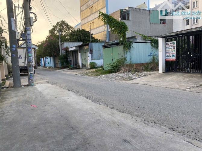 Mặt TIỀN AN PHÚ ĐÔNG 27 CÁCH QUỐC LỘ 1 CHỈ 200M GIÁ TỐT GẦN 100m2 NHÀ CÒN MỚI MÀ CHỈ 4.8 T