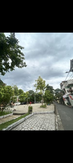 ĐỈNHCAONHÀĐẸPGIANGBIÊN LÔGÓC DÂNXÂYCHẮCCHẮN ÔTÔTRÁNH KINHDOANH VIEWVƯỜNHOACỰCCHILL