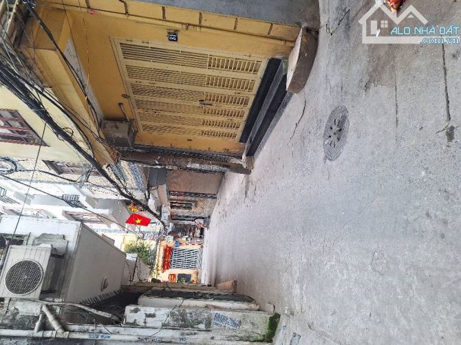 NHÀ TRẦN KHÁT CHÂN – 30m² – 4 TẦNG – 6.3 TỶ – NGÕ THÔNG – 2 MẶT THOÁNG – GẦN PHỐ