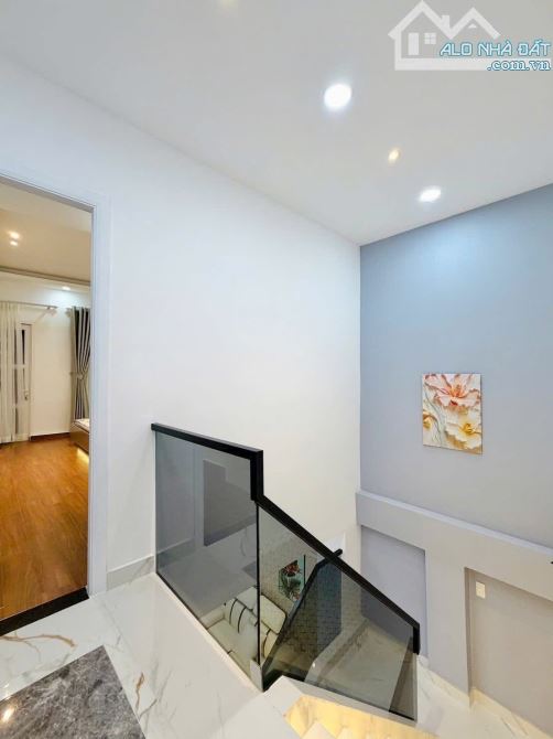 Cần tìm chủ cho căn nhà 60m2 ngay Hoàng Văn Thụ, Tân Bình. Giá: 4 Tỷ 220, vị trí đắc địa - 10