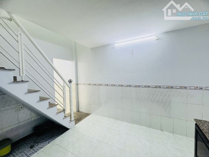QUẬN 6 -  GẦN CHỢ BÀ HOM – HẺM XE HƠI – CÁCH 1 CĂN RA HẺM XE TẢI – 2 TẦNG  – NHỈNH 4T - 10