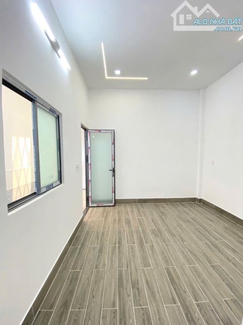 Bán Gấp 2 Căn Nhà Mới Tinh - Ngã 3 Mỹ Hạnh - Giáp Hóc Môn - 5x16 từng căn - Full Nt - 10
