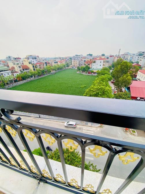 BẮC TỪ LIÊM – TOÀ NHÀ VĂN PHÒNG 7 TẦNG THANG MÁY, VIEW HỒ, VỈA HÈ RỘNG 152m² × 7 tầng × MT - 10