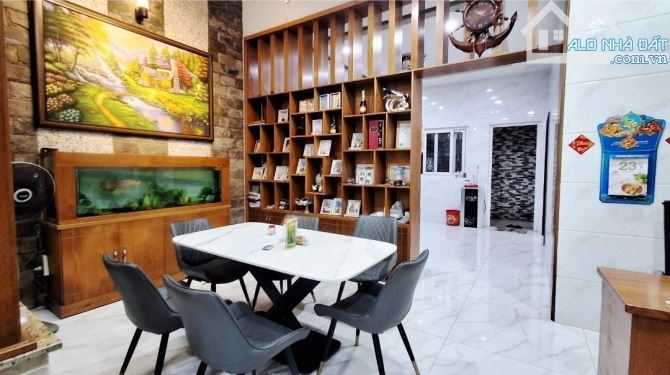Bán gấp biệt thự mini. 155m2. Ngan 8m. Liên khu 4-5. Chỉ 11.3ty - 11