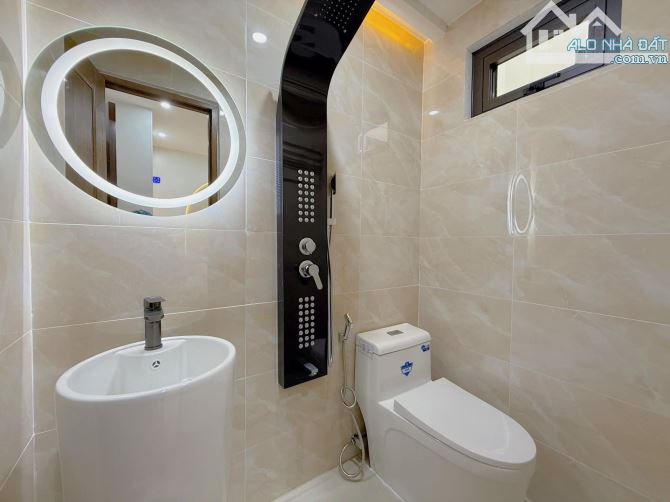 Nhà Đẹp Trung Tâm Kiệt Rộng 5-7m oto đậu đỗ trước nhà - 11