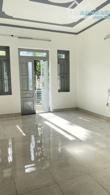 nhà 1 trệt 1 lầu 112,7m2 7ty2 TL  hoàn công MT đường Nguyễn Hữu Cảnh p.Đông Hòa - 11