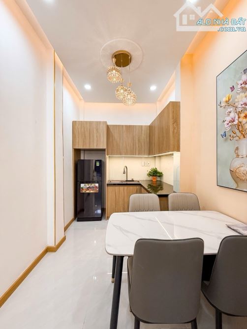 Nhà 3 tầng 4 phòng ngủ giá 4 tỷ 680 đường Nguyễn Thái Sơn Phường 4 Gò Vấp SHR full nội t - 11