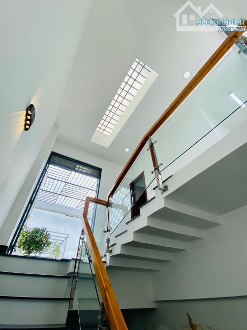 Căn nhà 2 tầng, 54m2 ngay Hồng Hà, Tân Bình. Giá: 3 Tỷ 290. SHR, hẻm 5m, full nội thất - 10