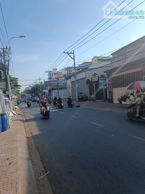 Bán nhà MTKD Bình Long Bình Tân 8x50m đúc 1 lầu ST giá 36 tỷ TL (gần ngay Tân Hương) - 1