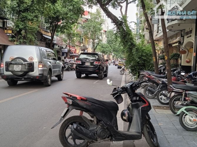 Bán nhà mặt phố Hàng Trống Hoàn Kiếm DT 420m2, Mặt tiền 15m, Giá 210 tỷ - 1