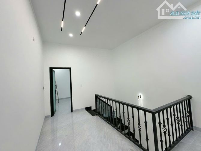 Bán nhà 1 trệt 1 lầu mới gần Giáo Xứ Thuận Hòa, Tân Phong, Biên Hòa, 65m2, giá 3 tỷ 650. - 1