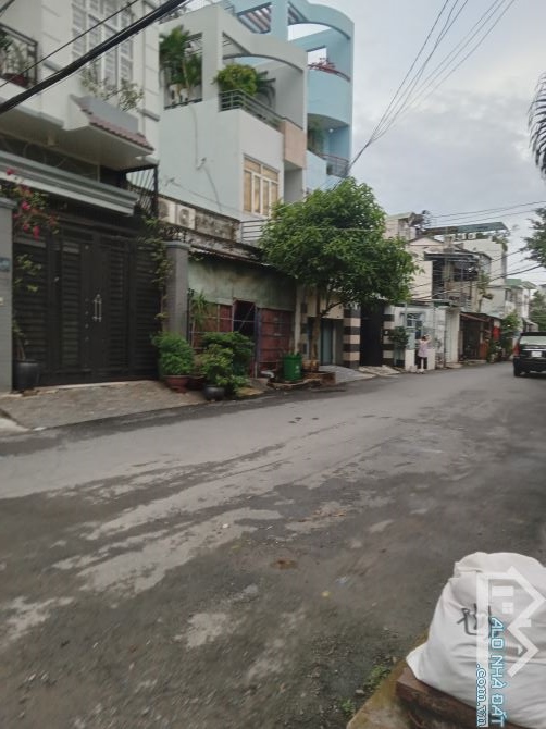 NGAY ĐẠI HỌC HUTECH – XE HƠI VÀO NHÀ – Đ. UNG VĂN KHIÊM, P.25, BÌNH THẠNH – 90M2 NGANG 6M - 1