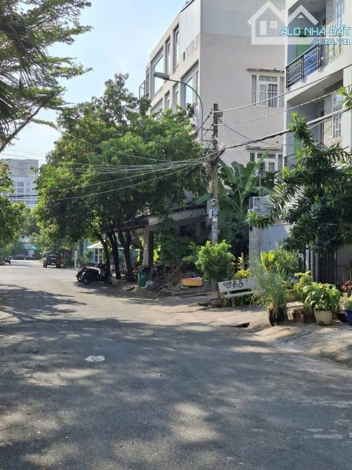 Bán đất đường 49 p Bình Trưng Đông Tp Thủ Đức - 1