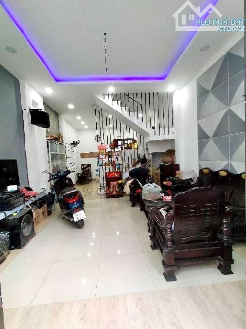 BÁN NHÀ HẺM Ô TÔ1/ LÊ VĂN QUỚI - NGANG 4.5M X 12M _ GIÁP TÂN PHÚ - CHỈ 5.7 TỶ ❤️ - 1