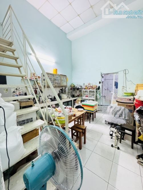 Nhà Gần Ga T3 – Chợ PVB Tân Bình – Căn Góc HXH Đỗ Cửa – Giá Tốt 74Tr/M - 1
