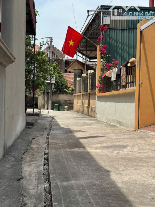 Cần tiền bán rẻ mảnh đất vuông đẹp 👉 thư phú -thường tín - 1