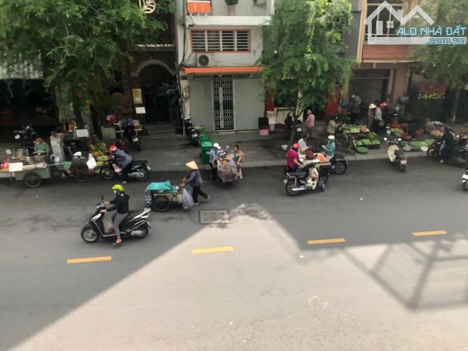 BÁN NHÀ MẶT TIỀN ĐỀ THÁM – TRUNG TÂM QUẬN 1 – VỊ TRÍ KINH DOANH ĐỈNH CAO-25,2 Tỷ TL - 1