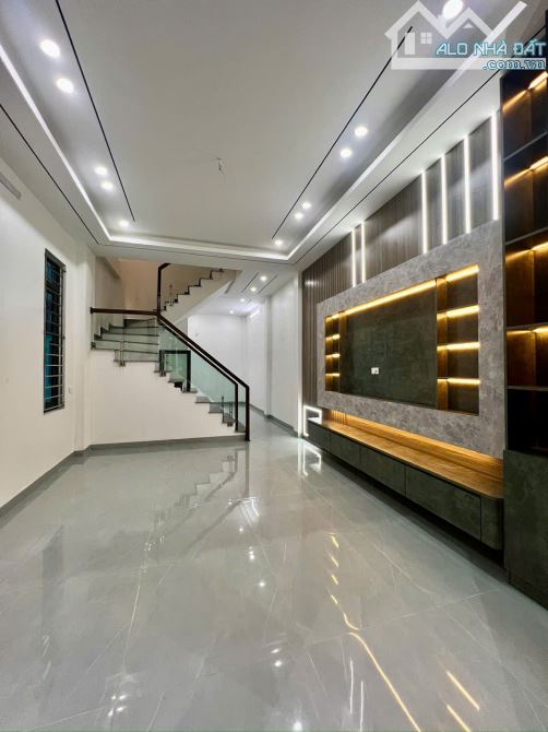 BÁN NHÀ ĐẸP 2.298 TỶ 3 TẦNG 52M2 NGÕ CỰC NGẮN LƯƠNG THẾ VINH - 1