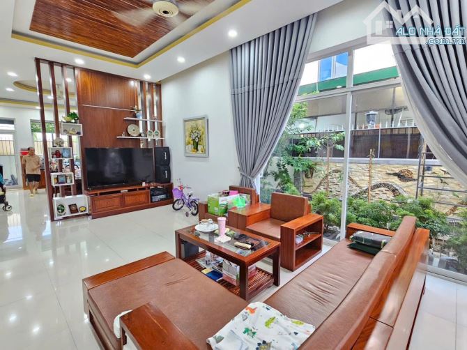 🏡 BÁN CĂN BIỆT THỰ TÂM HUYẾT RỘNG RÃI TẠI KĐT PHƯỚC LONG A - 1