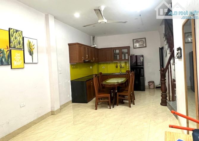 Bán nhà Mỹ Đình, Nam Từ Liêm, 5 tầng, ô tô đỗ cổng, giá 6.9 tỷ - 1