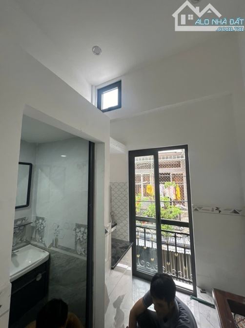 Bán nhà mặt tiền giao giữa Bùi Minh Trực và Phạm Thế Hiển. Thông xe hơi 2 chiều - 1