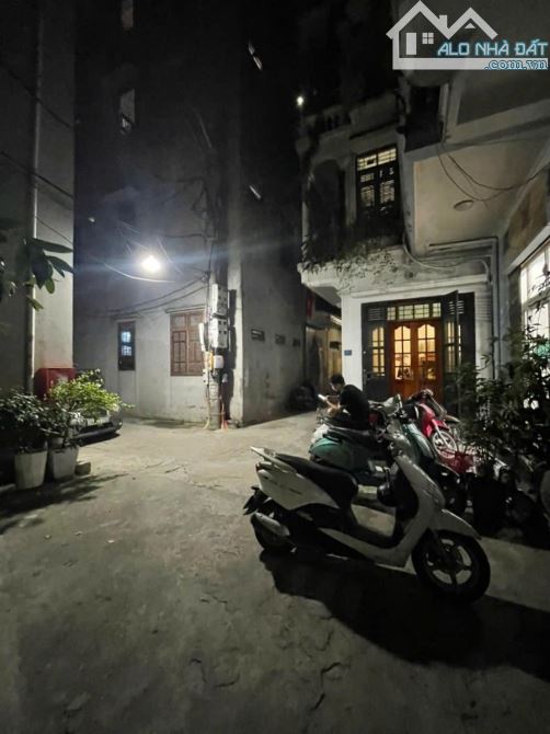 Bán nhà Tô Hiệu Hà Đông, trung tâm quận, nhà đẹp, 9 tỷ - 1