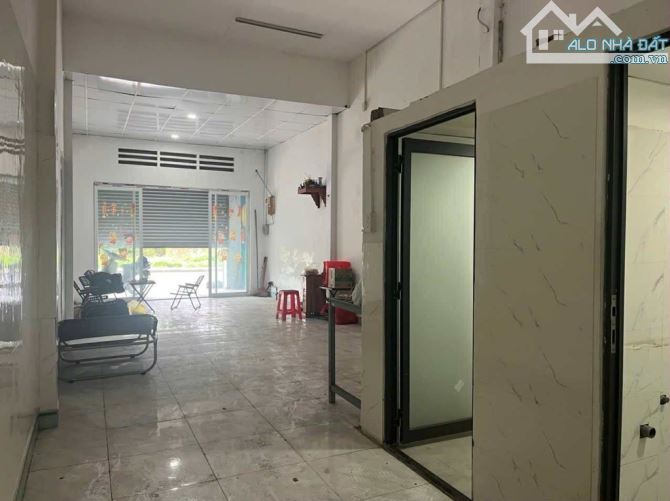 NHÀ C4 MẶT TIỀN ĐƯỜNG TÂN SƠN HAI LÀN XE RỘNG - PHƯỜNG 15 - TÂN BÌNH - DT95 M - GIÁ 13.2 T - 1