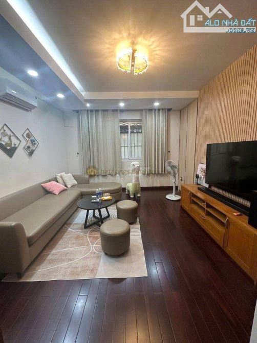 17,5 tỷ, Nhà 4 Tầng ngay Công viên Cao Đức Lân 4PN, full nội thất dt 4x20 CN 80m2 - 1