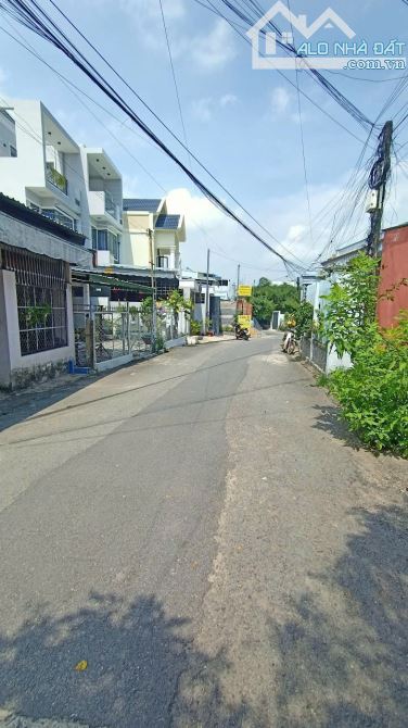 Bán lô đất 5x18 - sổ hồng riêng ngay tp Thủ Dầu Một - 1
