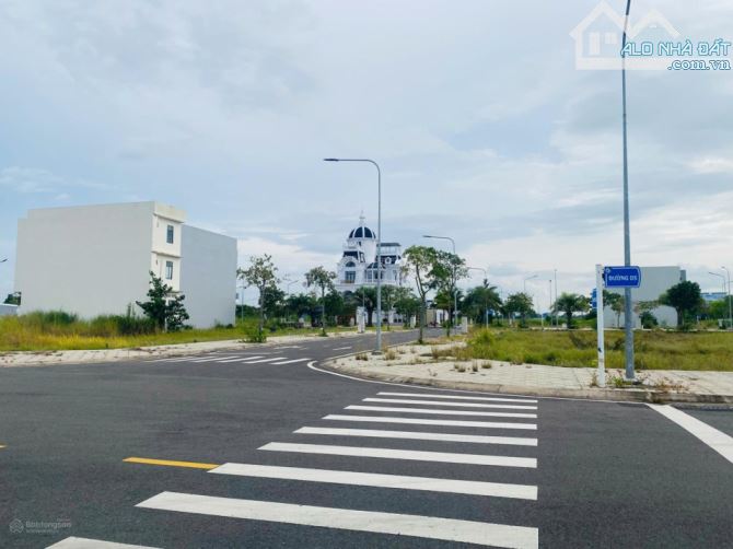 Bán 3 nền đất liền kề QL 51, SHR, 1ty450. - 1