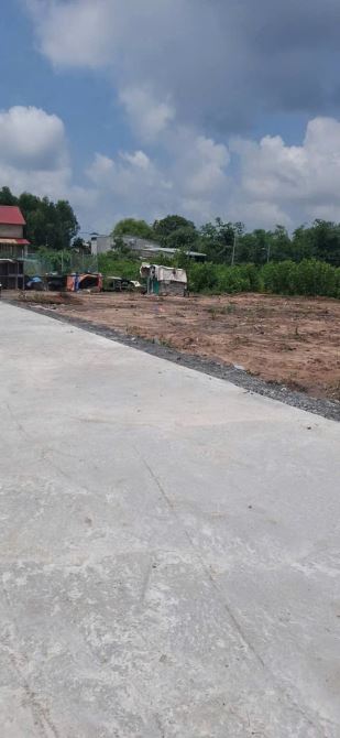 Bán gấp đất KCN An Phước, Dt 96m2. shr, giá 900tr - 1