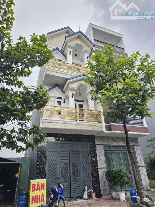 4,35Tỷ TL🔥Bán nhà 1 Trệt 2 Lầu KDC gần ngã tư Miếu Ông Cù 100m, p.Bình Chuẩn, Tp.Thuận An - 1