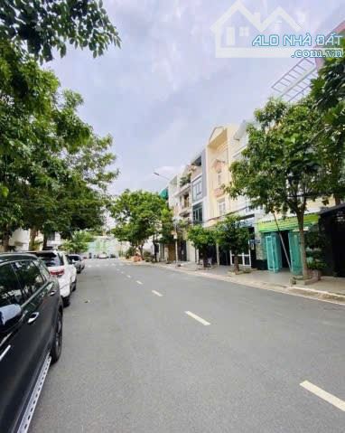 NHÀ ĐẸP GIÁ NGỘP TRÊN ĐƯỜNG HOÀ HƯNG, QUẬN 10 - GIÁ: 5,56TỶ/ 5,6M X DÀI 13M. SỔ SẴN HOÀN C - 1