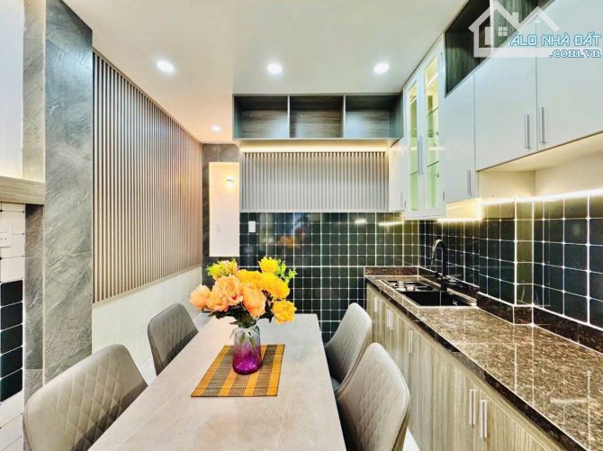 RA NHANH CĂN NHÀ HUỲNH KHƯƠNG AN, GÒ VẤP/ 56,5M2/ GIÁ 4 TỶ 260TR/ SHR CHÍNH CHỦ/ HẺM Ô TÔ - 1