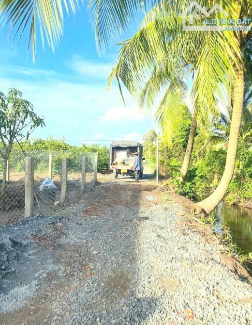 Siêu phẩm, nhà vườn 500m2 đất vườn View Kênh chỉ 899 tr - 1