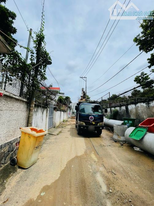 Hiếm- Nhà C4 hẻm 6m ngay Võ Văn Ngân-Metro Thủ Đức khu dân trí 156m2 ngang 6m full XPXD 4T - 1