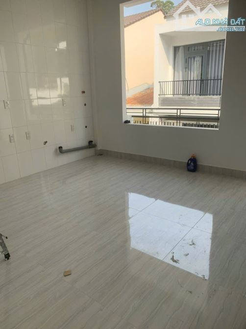 Dòng Tiền Ổn Định Nhà Phố Mặt Tiền cho thuê Nguyễn Lương Bằng - Đà Lạt - chưa đến 10 tỷ - 1
