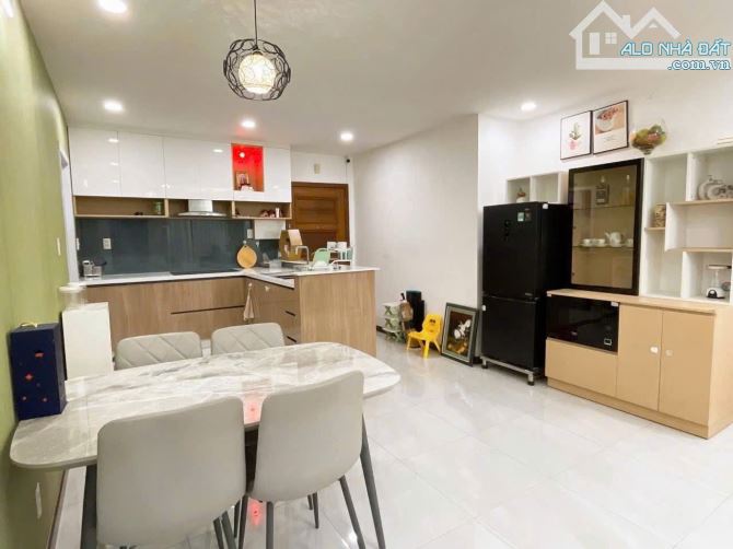 Chung cư Satra, Phan Đăng Lưu, P1, PN, 145m2, 3PN, 2WC, Nội thất, 21tr/th. - 1