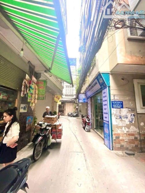 ĐỘC QUYỀN Ba Đình - Mặt Tiền 5.5m - Ngõ Ô Tô KINH DOANH - Lô Góc Siêu Sáng - Sổ Đỏ Vuông V - 1