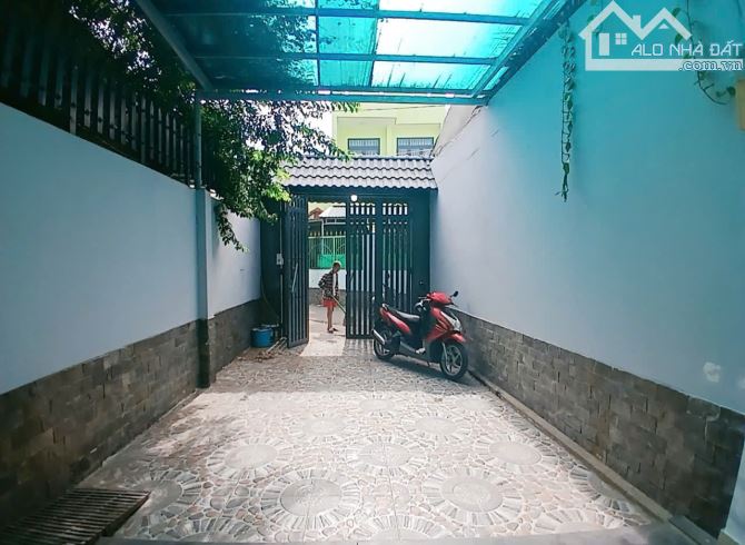 B.ÁN NHÀ MT ĐƯỜNG SỐ, Ô TÔ NGỦ TRONG NHÀ, 2 MĂT THOÁNG, P. PLB Q9 - 1