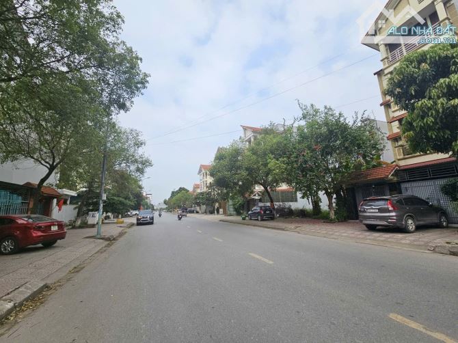 Bán nhà 4 tầng đường bình than kđt đại dương dt 130m2 + mt 7m giá 27 tỷ - 1