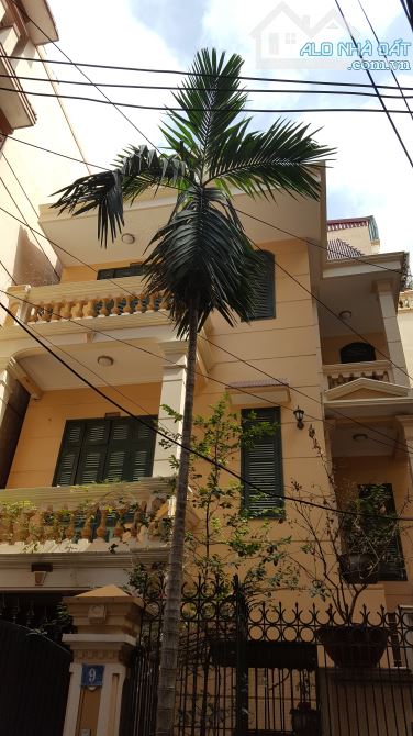 Bán nhà mặt phố Quan Thánh, Ba Đình, 305m2 x 5 tầng, vỉa hè to, giá 215 tỷ, thương lượng! - 1