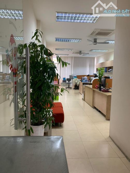 Bán nhà mặt phố Trần Quốc Vượng , quận Cầu Giấy, 136m2 , MT 6m, 10 tầng hiện đại. - 1