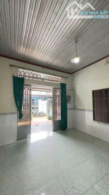 Chủ Bảy Gửi Bán Căn Nhà 1 triệt 1 gác  ở Thới Tam Thôn - Hóc Môn – Giá 870tr– SHR - 1