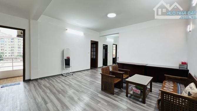(Phong thủy tốt - chính chủ) cho thuê gấp căn góc đẹp, 3PN, 2WC, 104m, Bắc Linh Đàm - 1